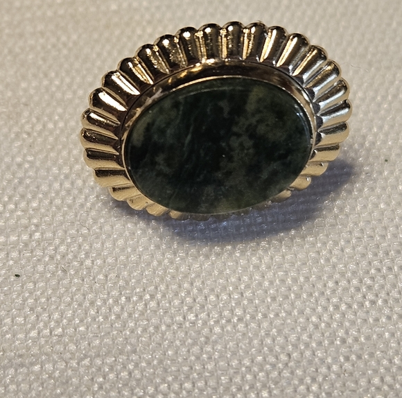 Vintage Agate Stone Tie Tack in a Gold-Tone Setting With T Bar and Chain - Picture 5 of 13